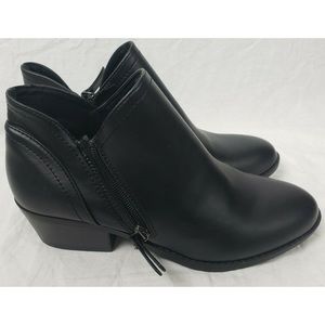 Seychelles Black Zip Up Ankle Booties